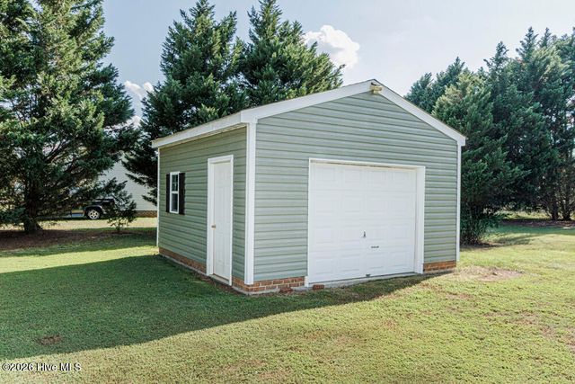 8554 Forest Cove Road, Elm City, NC 27822