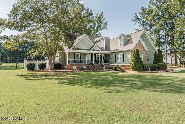 8554 Forest Cove Road, Elm City, NC 27822