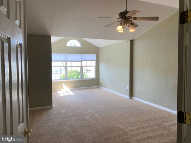 47344 BLACKWATER FALLS TER, Sterling, VA 20165