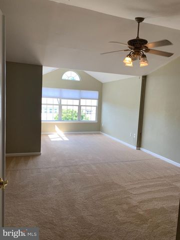 47344 BLACKWATER FALLS TER, Sterling, VA 20165