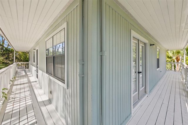 43 64TH STREET, Yankeetown, FL 34498