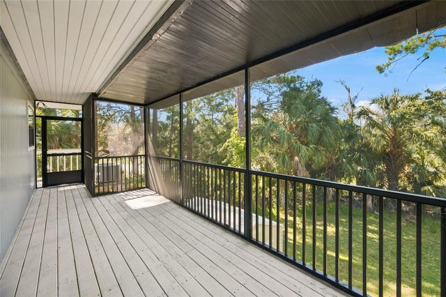 43 64TH STREET, Yankeetown, FL 34498
