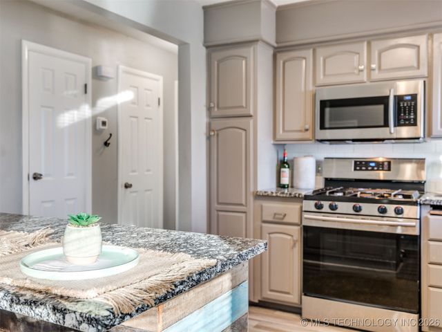 3714 E 40th Street, Tulsa, OK 74135