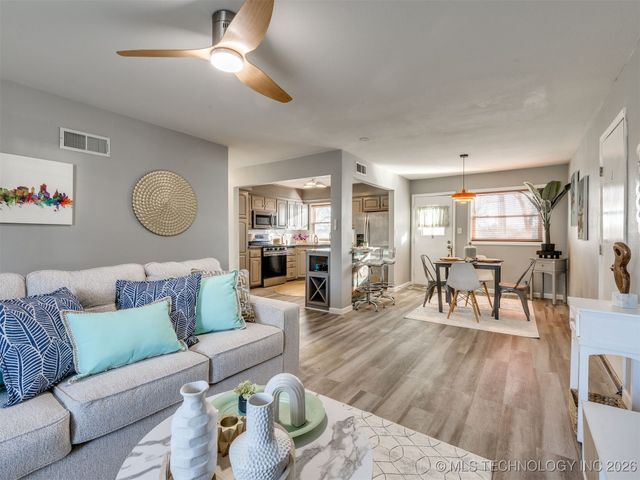 3714 E 40th Street, Tulsa, OK 74135