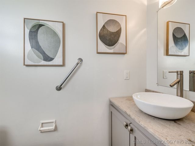 3714 E 40th Street, Tulsa, OK 74135