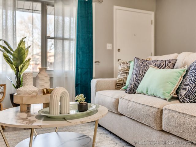 3714 E 40th Street, Tulsa, OK 74135