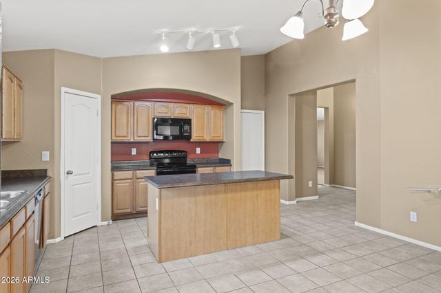 9921 W ILLINI Street, Tolleson, AZ 85353