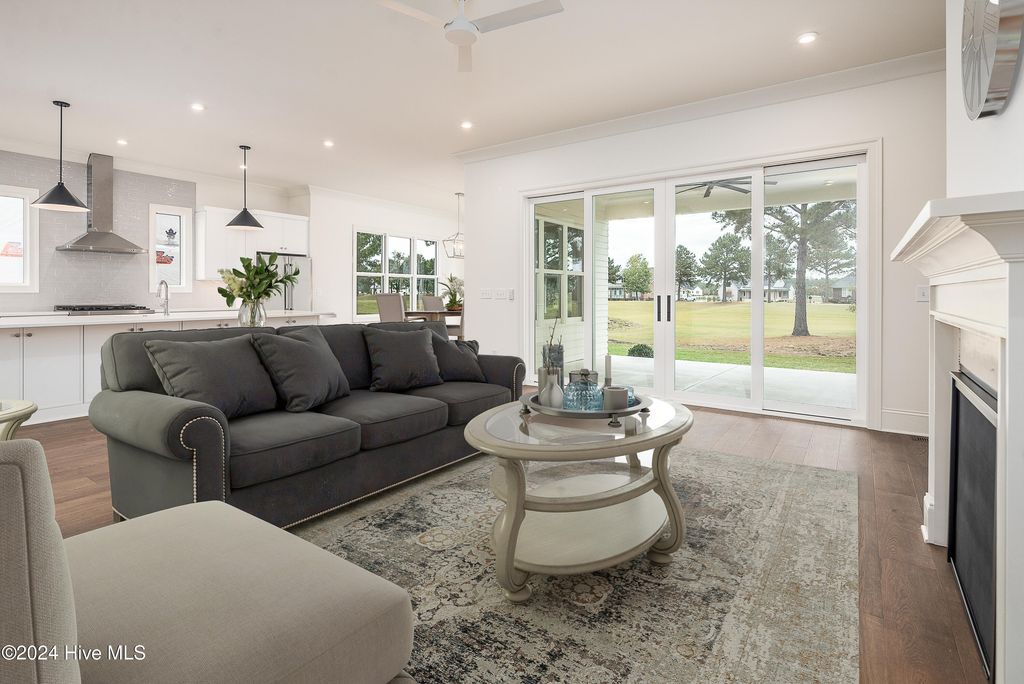 Image 9 of property listing at 46 Pine Tree Point, Snow Hill, NC 28580