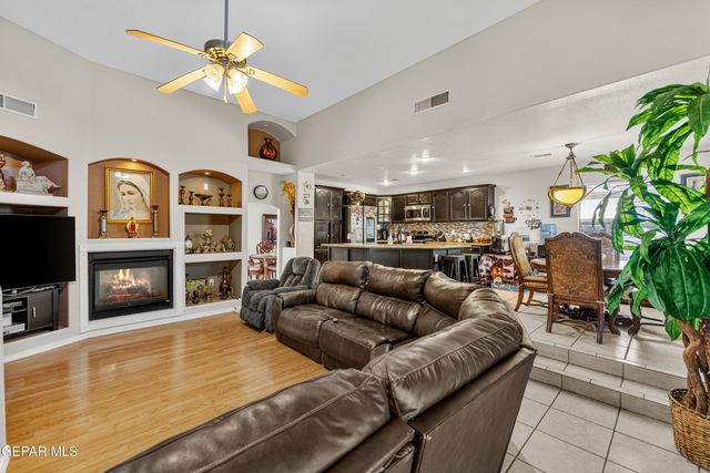 12464 Tierra Limon Drive, El Paso, TX 79938