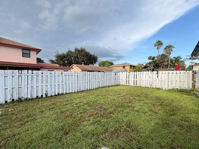 11641 NW 42nd Street, Sunrise, FL 33323
