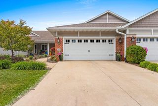 2588 BAY HARBOR CIRCLE #3, Green Bay, WI 54304