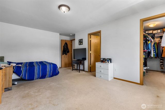 18211 58th Street Ct E, Lake Tapps, WA 98391
