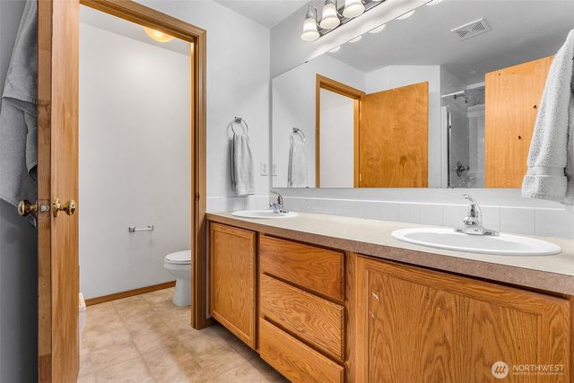18211 58th Street Ct E, Lake Tapps, WA 98391