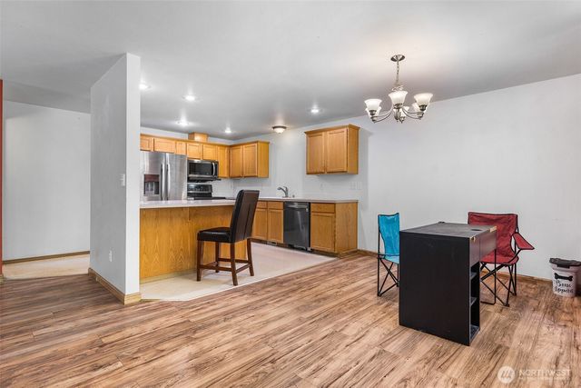 18211 58th Street Ct E, Lake Tapps, WA 98391