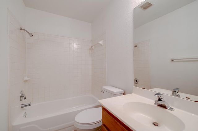 2666 Bradley LN, Round Rock, TX 78664