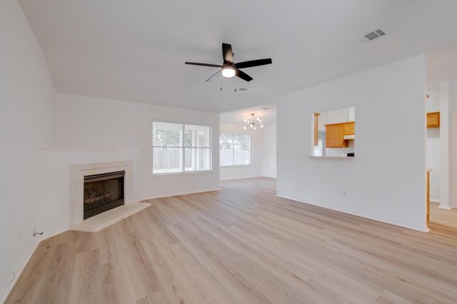 2666 Bradley LN, Round Rock, TX 78664
