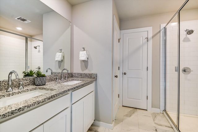 11110 2nd ST, Jonestown, TX 78645