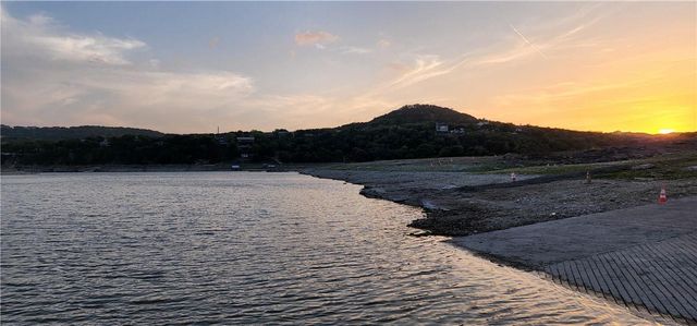 11110 2nd ST, Jonestown, TX 78645