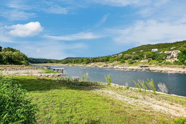 11110 2nd ST, Jonestown, TX 78645