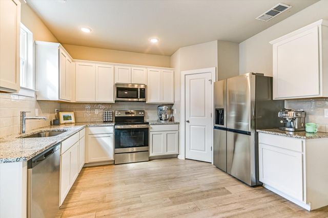 11110 2nd ST, Jonestown, TX 78645