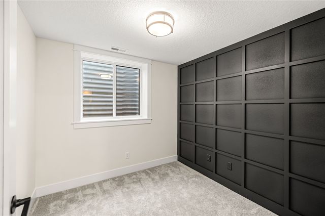 650 NW Georgetown Drive, Waukee, IA 50263