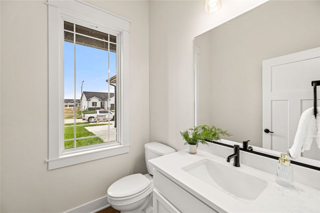 650 NW Georgetown Drive, Waukee, IA 50263