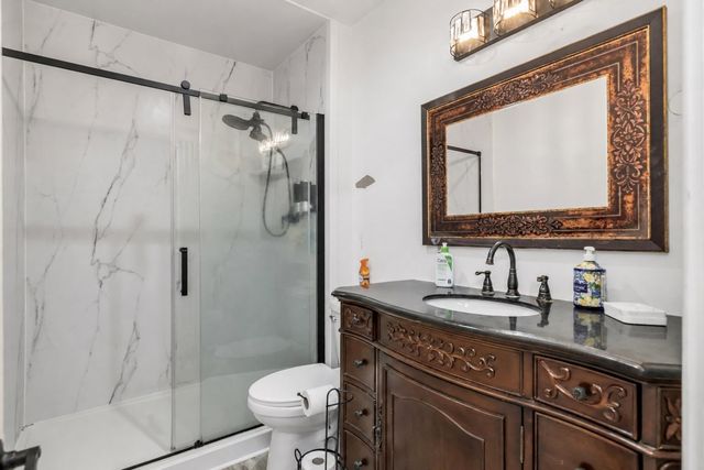 64 Webster St, Lynn, MA 01902