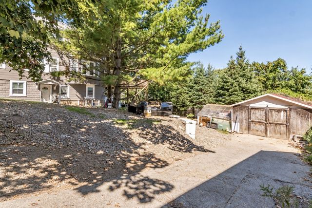 64 Webster St, Lynn, MA 01902