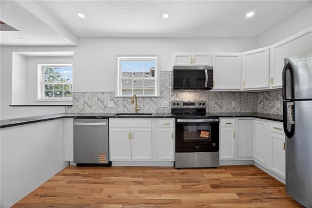 2560 N 17th Street, Kansas City, KS 66104