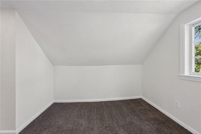 2560 N 17th Street, Kansas City, KS 66104