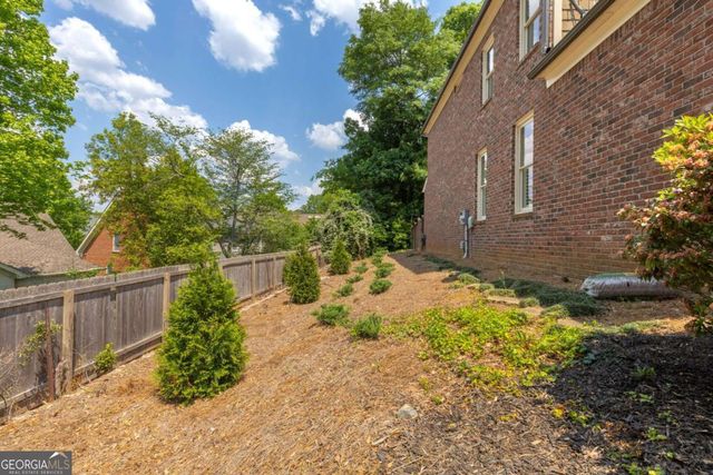 1952 Cheyanne Drive SE, Smyrna, GA 30080