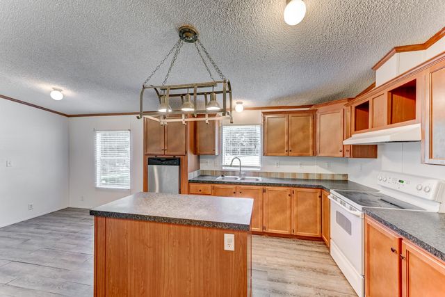 418 County Road 643, Kenefick, TX 77535
