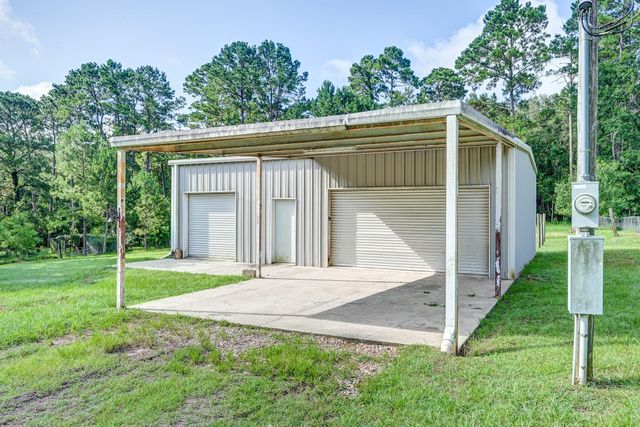 418 County Road 643, Kenefick, TX 77535