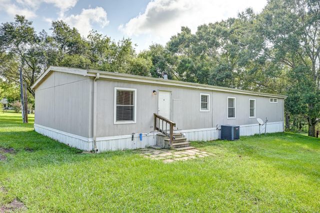 418 County Road 643, Kenefick, TX 77535