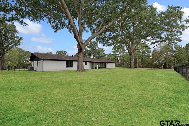 18419 Michael Dr, Whitehouse, TX 75791