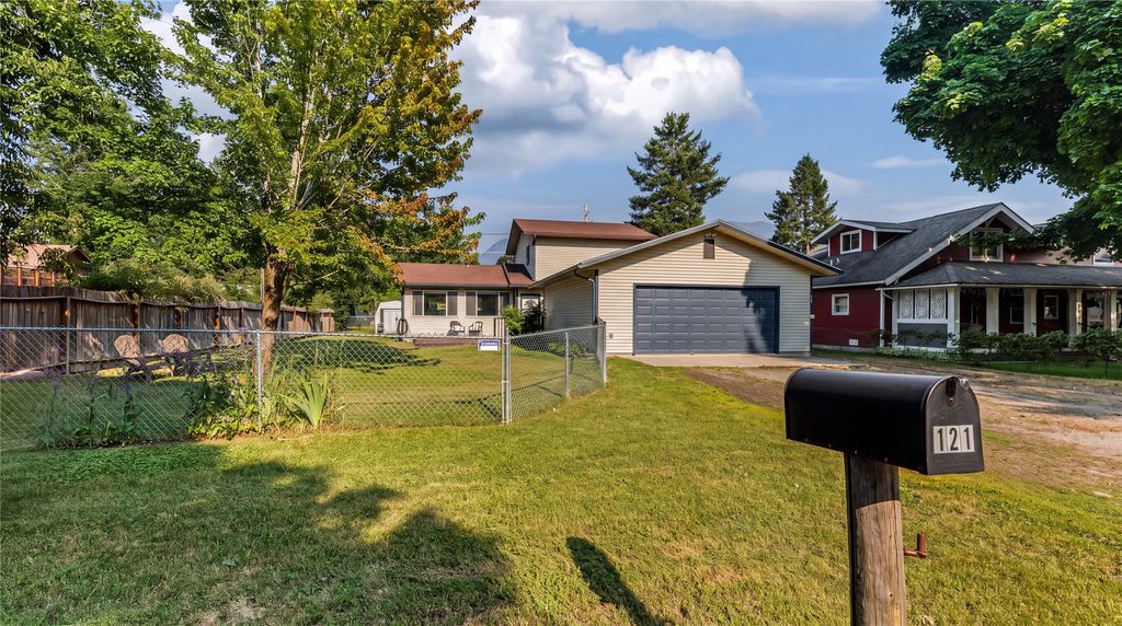 121 2nd Avenue E, Columbia Falls, MT 59912 photo 2
