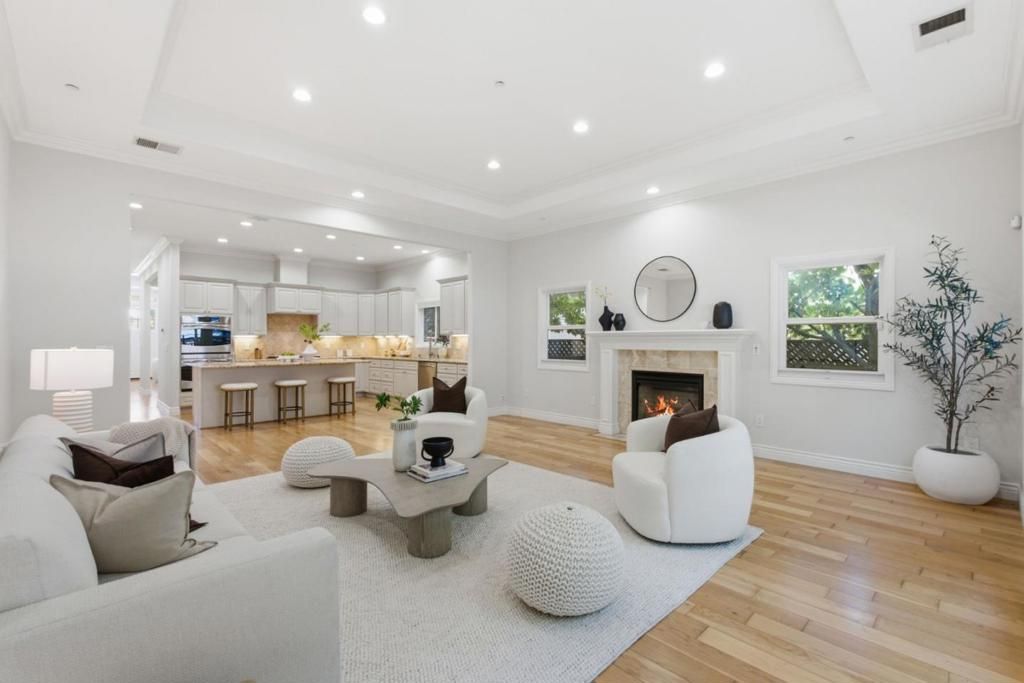 Image 15 of property listing at 2286 Markham Avenue, San Jose, CA 95125