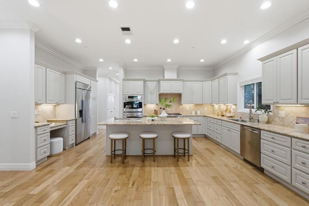 Image 18 of property listing at 2286 Markham Avenue, San Jose, CA 95125