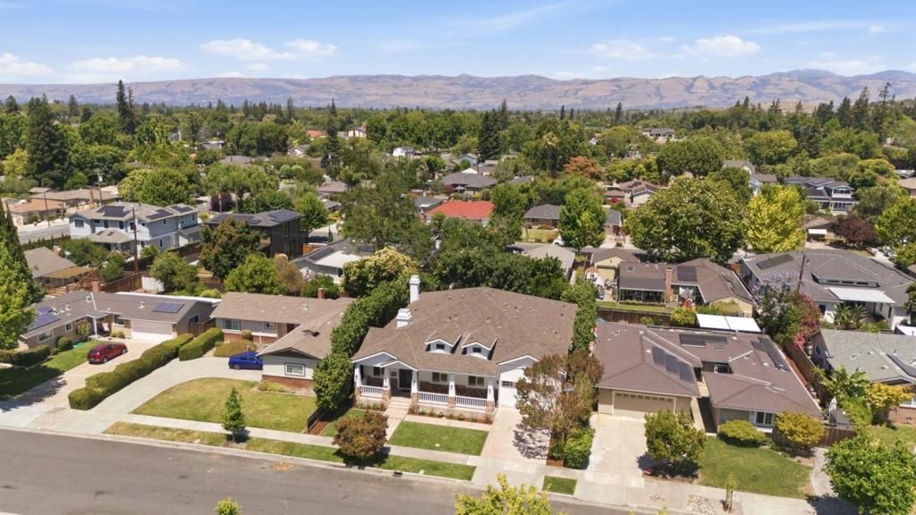 Image 55 of property listing at 2286 Markham Avenue, San Jose, CA 95125