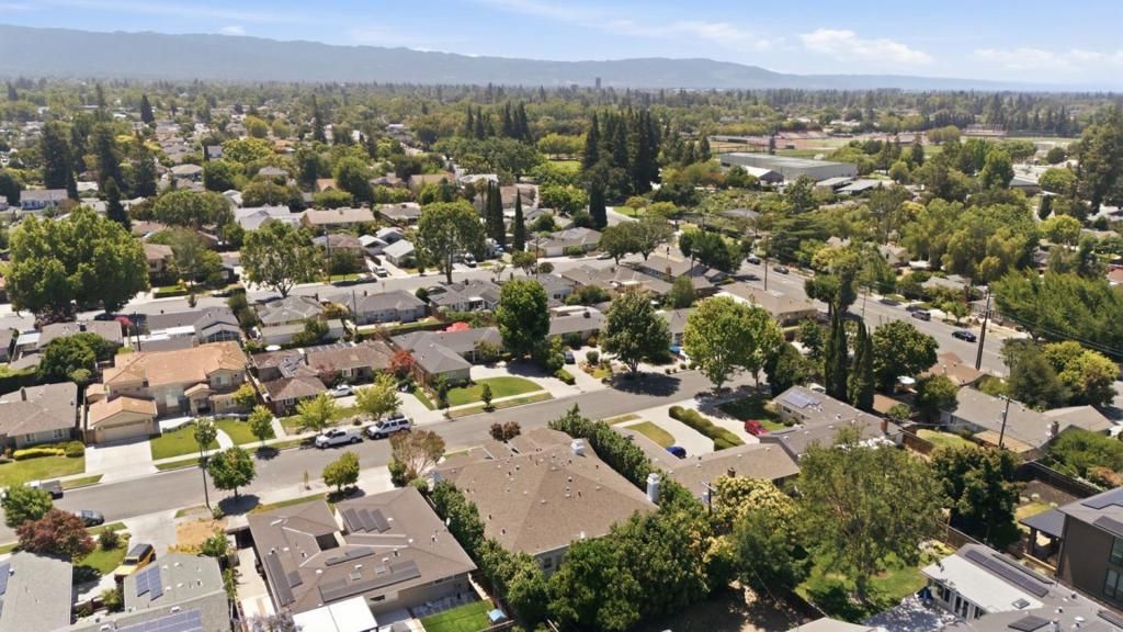 Image 59 of property listing at 2286 Markham Avenue, San Jose, CA 95125