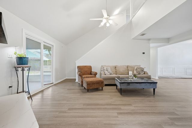 972 Claeven Circle, Fort Walton Beach, FL 32547