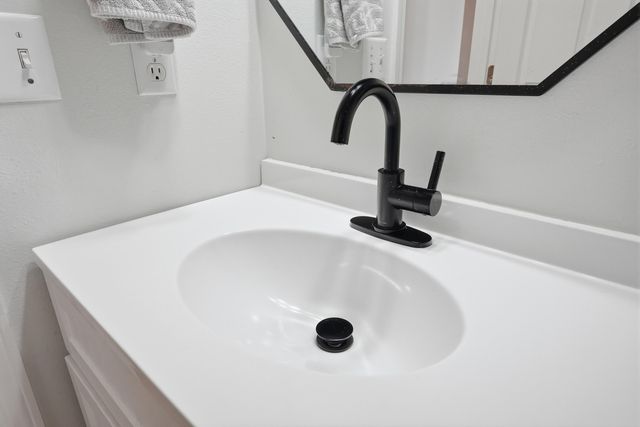 972 Claeven Circle, Fort Walton Beach, FL 32547