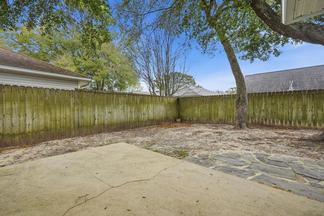 972 Claeven Circle, Fort Walton Beach, FL 32547