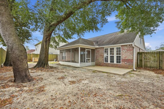 972 Claeven Circle, Fort Walton Beach, FL 32547