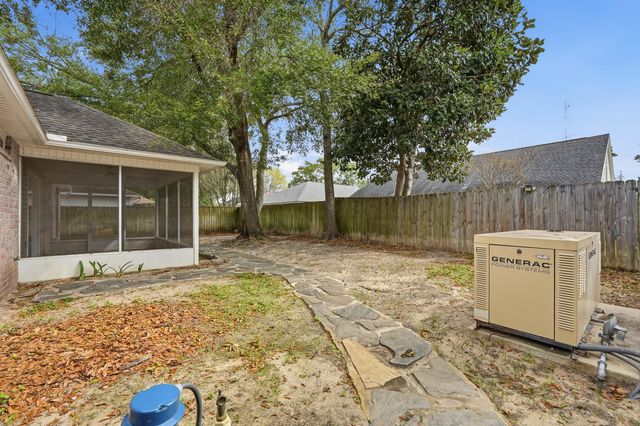 972 Claeven Circle, Fort Walton Beach, FL 32547