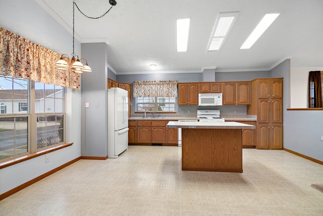 848 Aspen Drive, Manteno, IL 60950