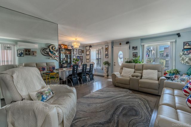 153 E Fulton Street, Long Beach, NY 11561