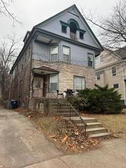 2734 N Murray AVENUE, Milwaukee, WI 53211