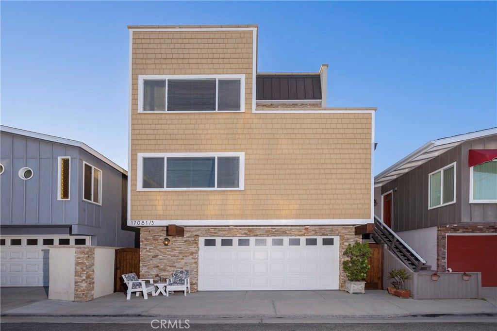 Image 1 of property listing at 17081 5th Street, Sunset Beach, CA 90742