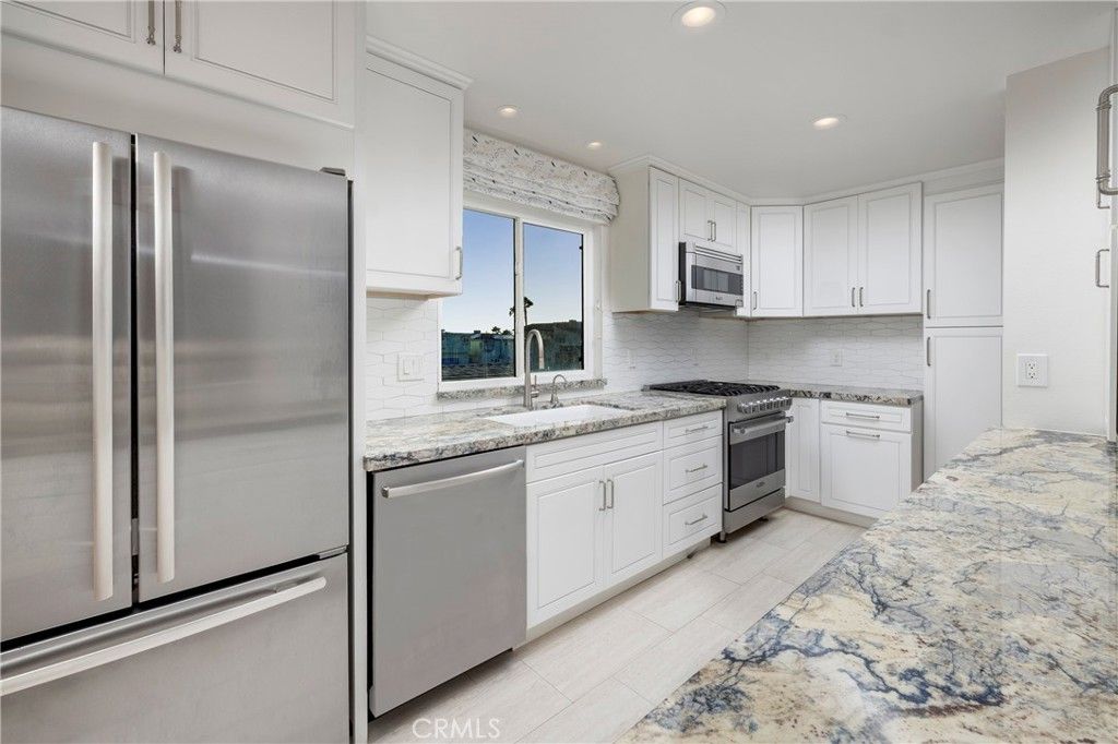 Image 18 of property listing at 17081 5th Street, Sunset Beach, CA 90742